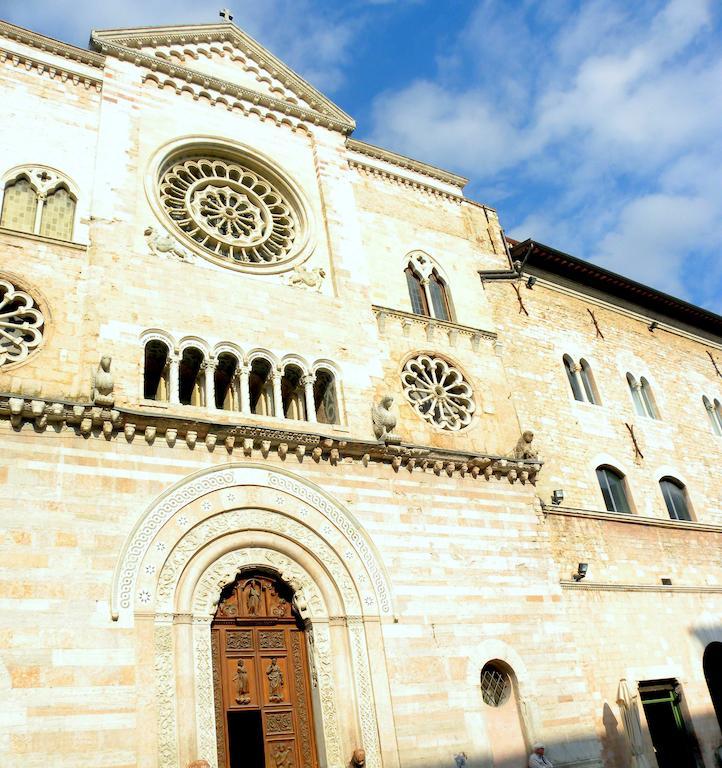 Residenza Mazzini Foligno Ruang foto